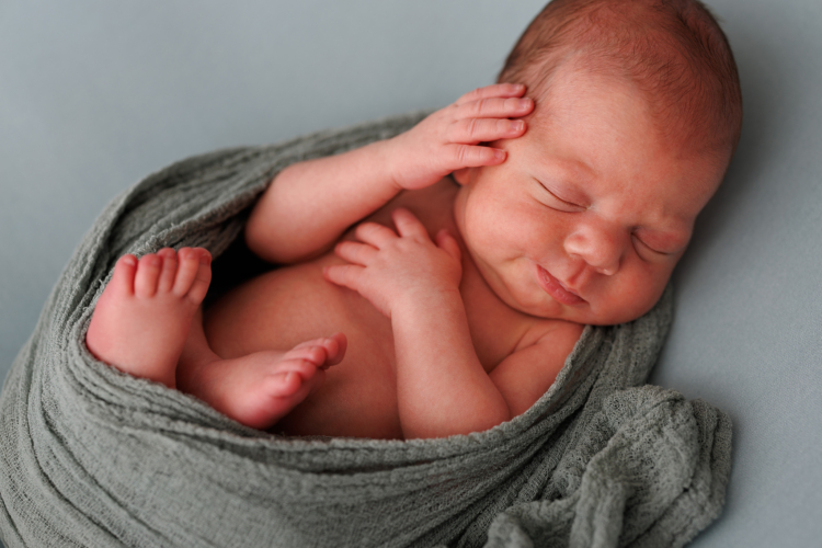 Siguranța la ședința foto de nou-născut – tot ce trebuie să știi ca părinte